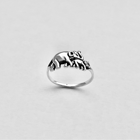 Sterling Silver Baby and Mama Elephant Ring, Animal Ring, Silver Rings - Picture 9 of 12